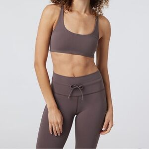 Vuori Yosamite Sports Bra NWT size small